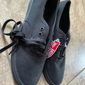 NWT authentic Lo Pro black Vans